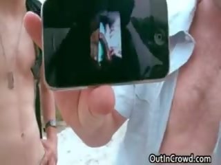 Buddy प्राप्त करता है उसके आश्चर्यजनक johnson चूसा पर बीच 11 द्वारा outincrowd