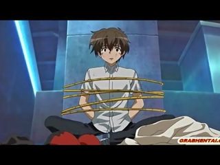 Roped hentai chap duke parë të saj i dashur miq seks simultan nga bandits