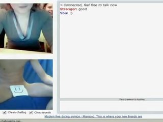נקבה בלבוש וגברים עירומים ביחד חובבן webcamming smiley פנים זין ל שלוש
