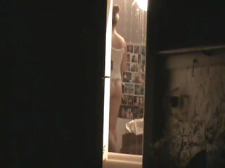 Peeping جميل الجيران