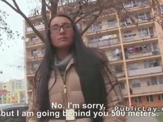 Euro amatore sucks i madh bosht në publike