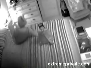 Masturbação meu loira mãe em espião câmara mov