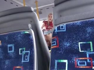 Млад арабски мадама удари пенис първи време в тя живот